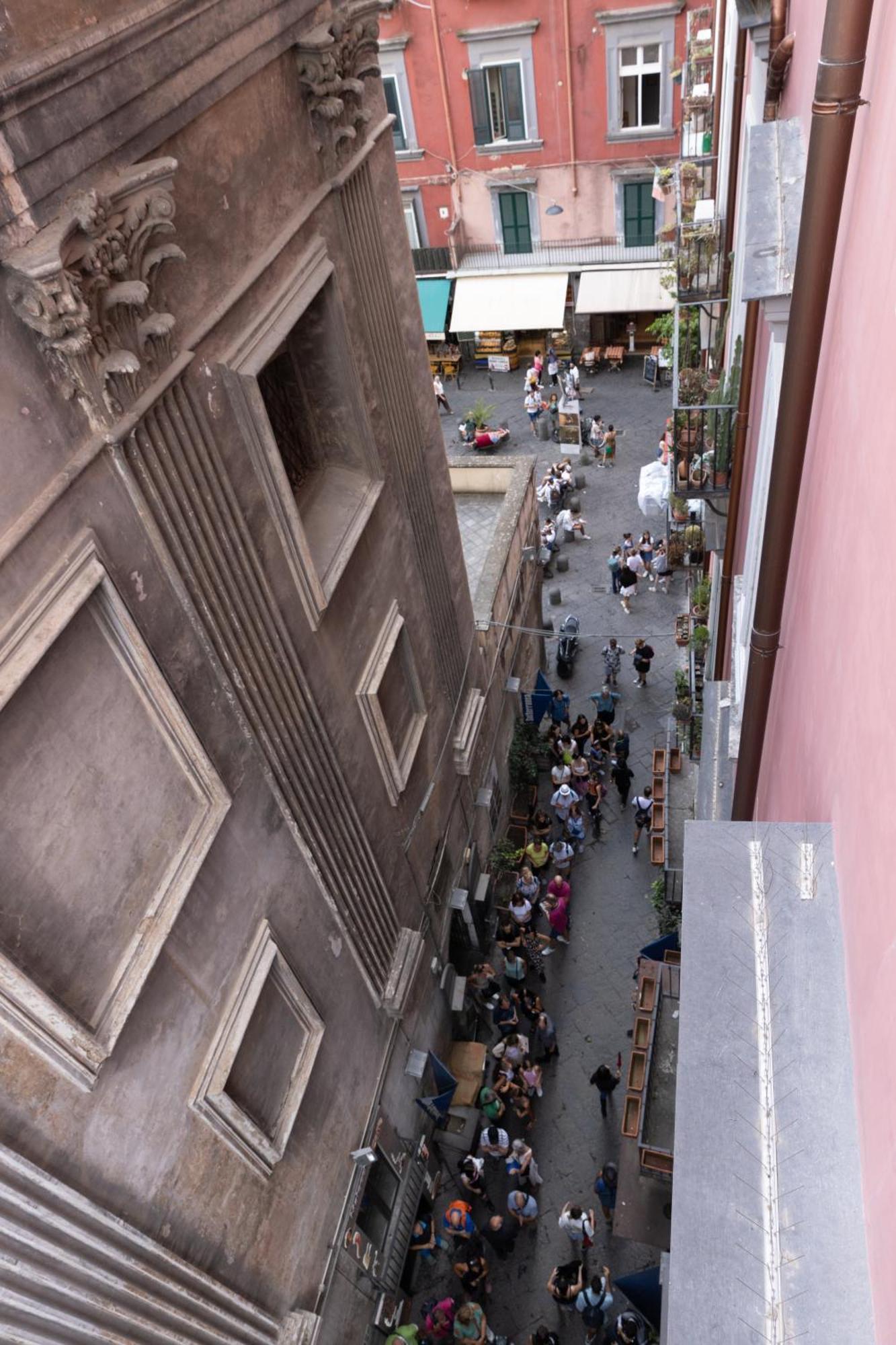 The Heart Guest House نابولي المظهر الخارجي الصورة